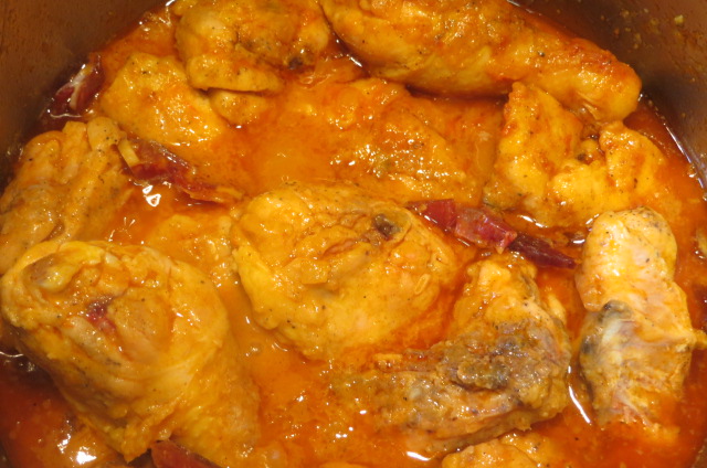Cocción del pollo en el caldo