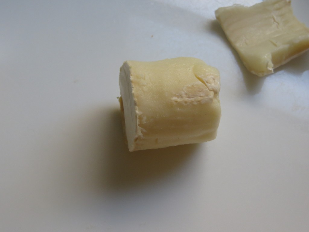 cilindro de queso de cabra