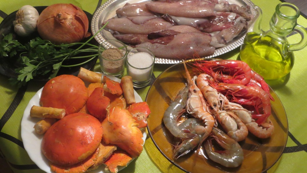 ingredientes de calamares rellenos de marisco y huevos de rey