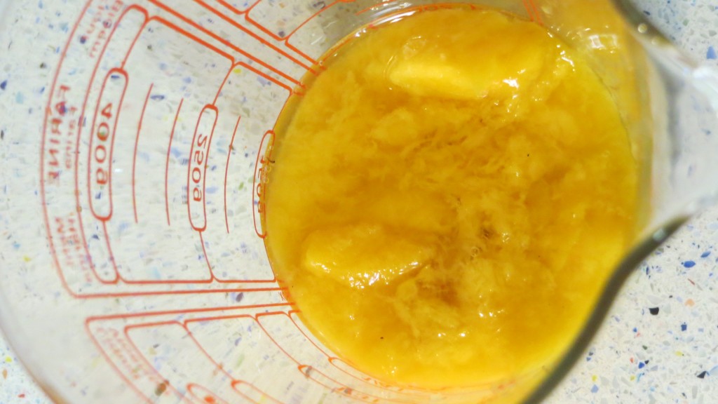 pulpa del mango dentro del vaso
