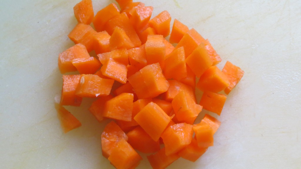 zanahoria cortada en Brunoise