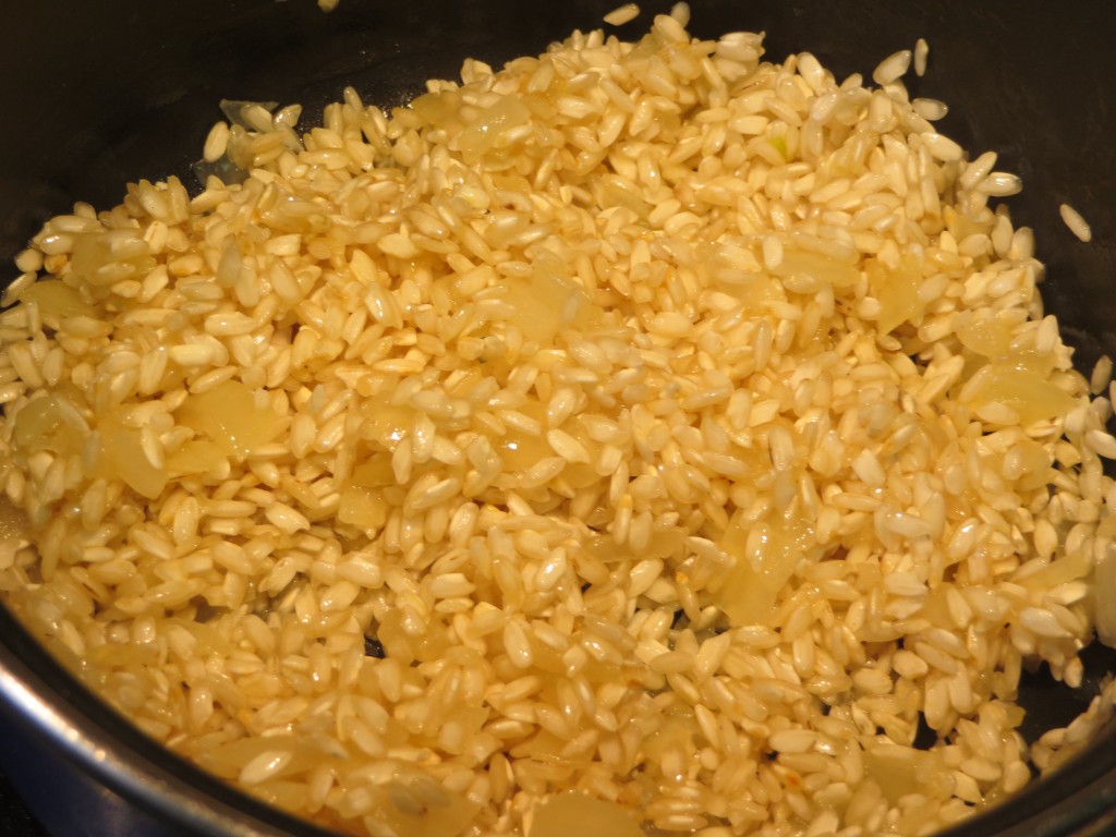 arroz incorporado a la cebolla