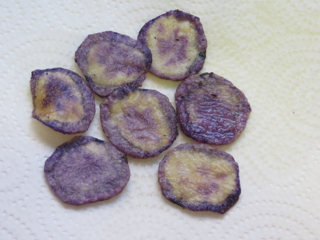 chips de patata violeta