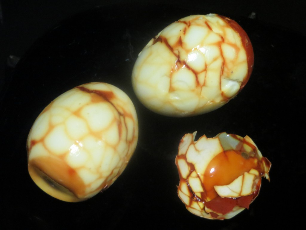 huevos marmolados