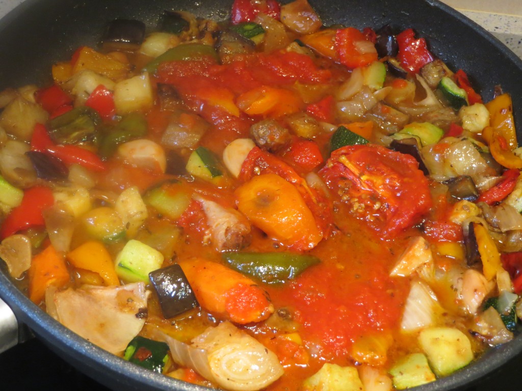 tomate incorporado al sofrito de verduras
