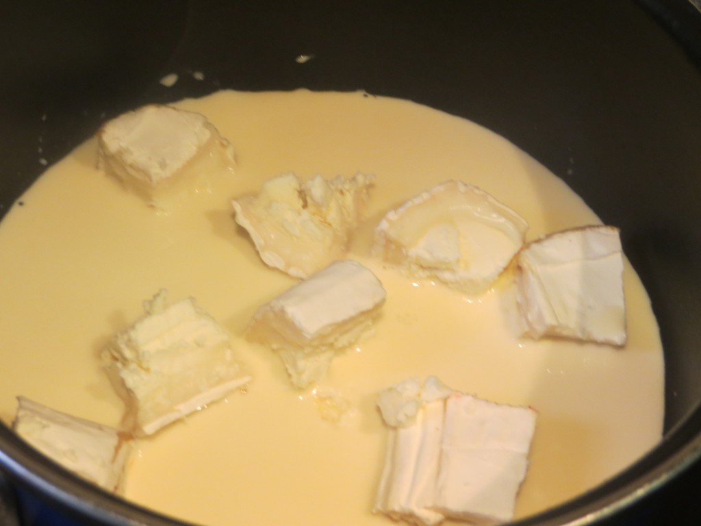 queso de cabra incorporado a la leche evaporada