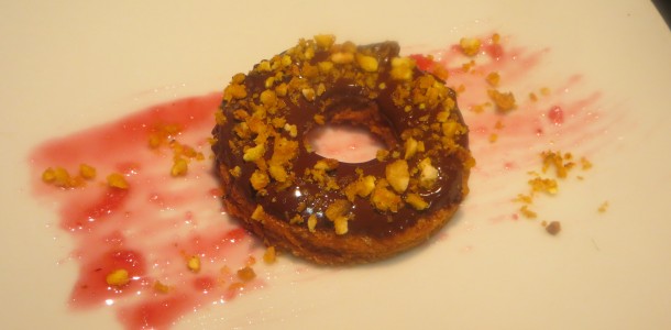 mini donuts de chocolate con quicos picados